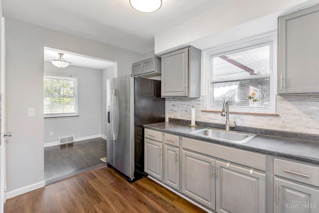 5521 Chandler Street, Cincinnati, OH 45227