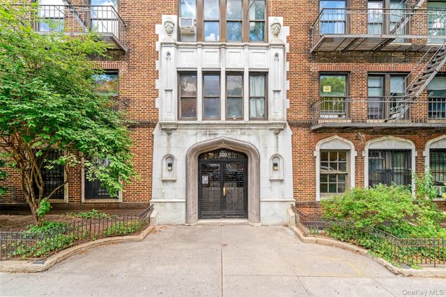 300 8th Avenue 4N, Brooklyn, NY 11215