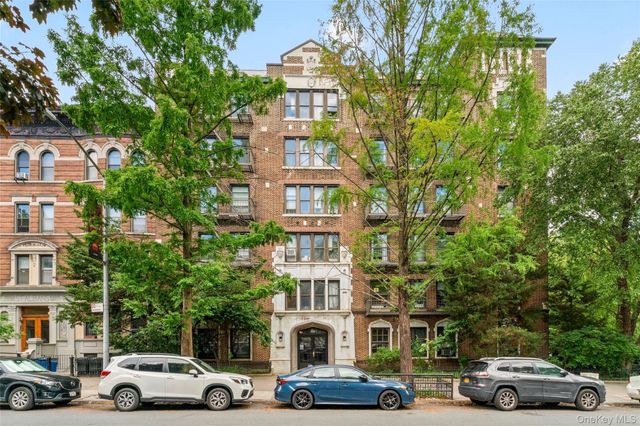 300 8th Avenue 4N, Brooklyn, NY 11215