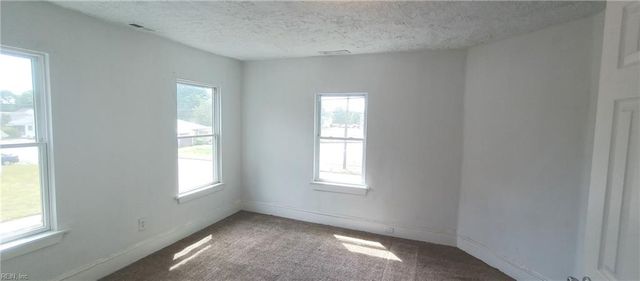 2222 Pearl ST, Portsmouth, VA 23704