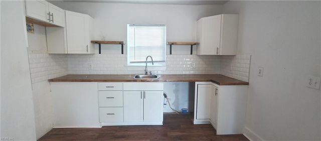 2222 Pearl ST, Portsmouth, VA 23704
