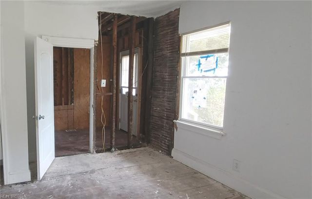 2222 Pearl ST, Portsmouth, VA 23704