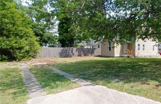 2222 Pearl ST, Portsmouth, VA 23704