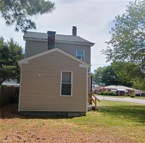2222 Pearl ST, Portsmouth, VA 23704