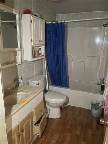 2311 Cowling Rd, Scottdale, PA 15683