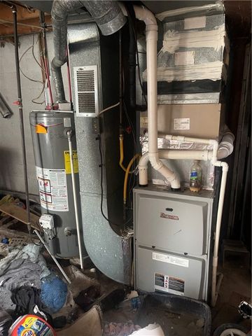 2311 Cowling Rd, Scottdale, PA 15683