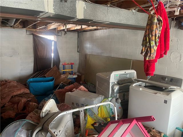 2311 Cowling Rd, Scottdale, PA 15683