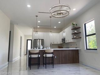 823 47th AVE NE, Naples, FL 34120