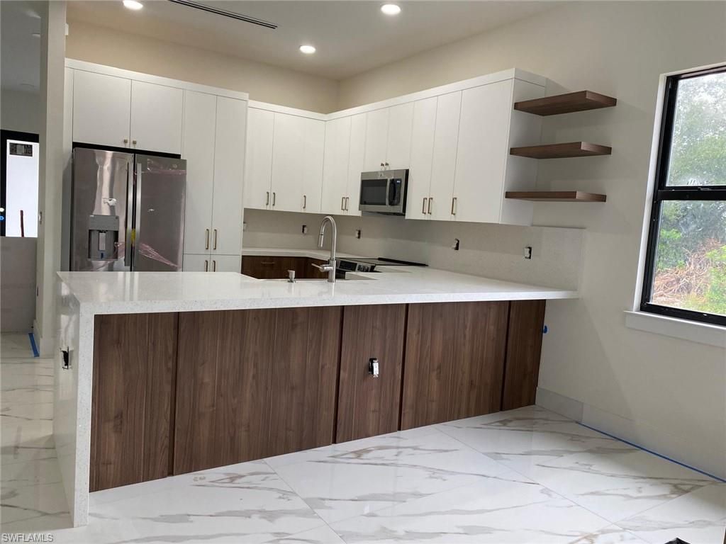 823 47th AVE NE, NAPLES, FL 34120 — photo 4