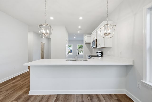 970 Texas Parkway, Crestview, FL 32536