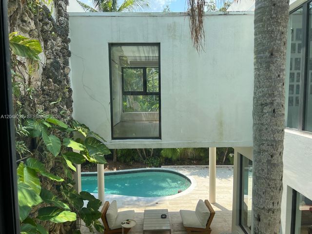4101 Battersea Road 1, Miami, FL 33133