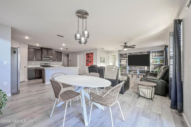 2190 WILLOW SPRINGS Drive, Green Cove Springs, FL 32043