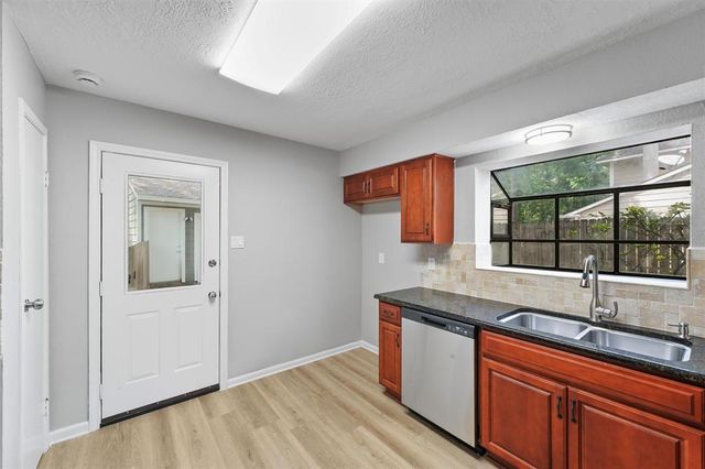 4003 Oak Gardens Drive, Houston, TX 77339
