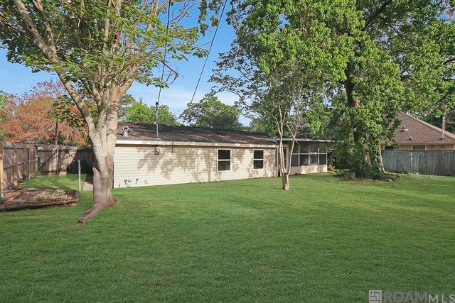 8356 Rainbow Dr, Baton Rouge, LA 70809