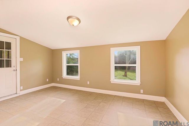 8356 Rainbow Dr, Baton Rouge, LA 70809