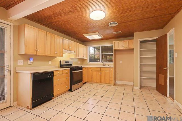 8356 Rainbow Dr, Baton Rouge, LA 70809