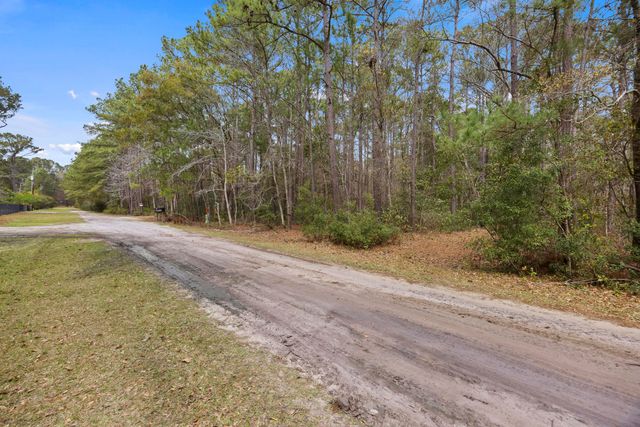 4c Sebago Road, Meggett, SC 29449