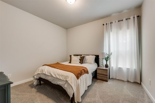 2204 Paxton Way, Denton, TX 76209