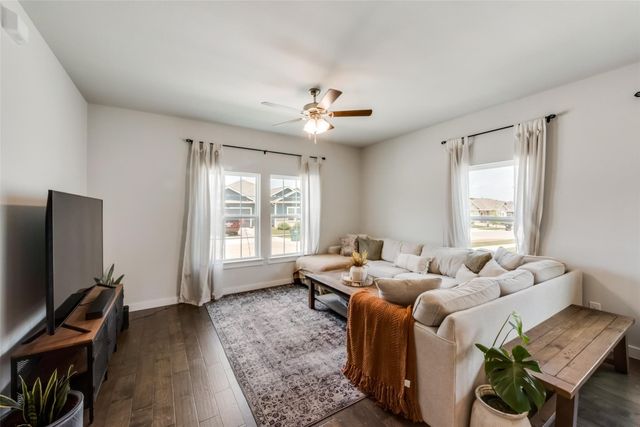 2204 Paxton Way, Denton, TX 76209