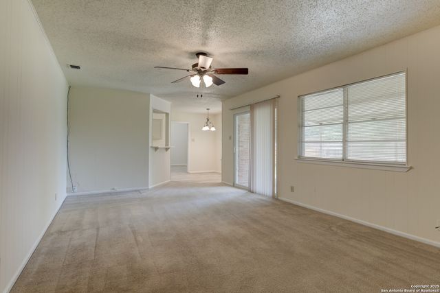 641 Richfield, Windcrest, TX 78239