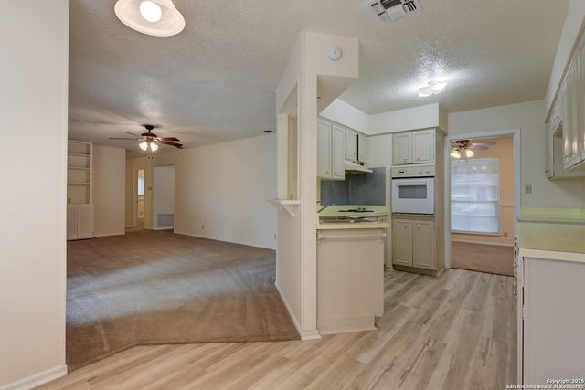 641 Richfield, Windcrest, TX 78239