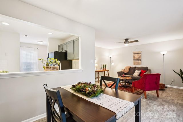 9208 Kings Canyon Drive, Charlotte, NC 28210