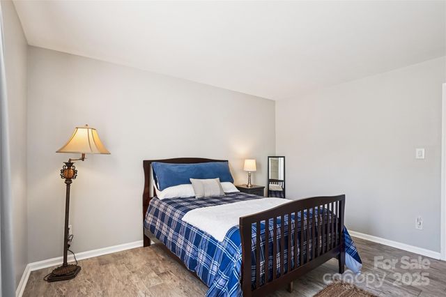 9208 Kings Canyon Drive, Charlotte, NC 28210