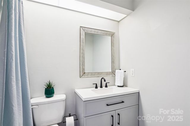 9208 Kings Canyon Drive, Charlotte, NC 28210