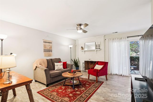 9208 Kings Canyon Drive, Charlotte, NC 28210