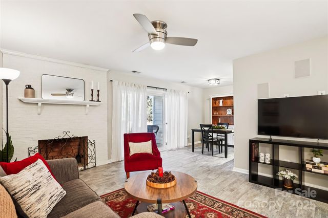 9208 Kings Canyon Drive, Charlotte, NC 28210