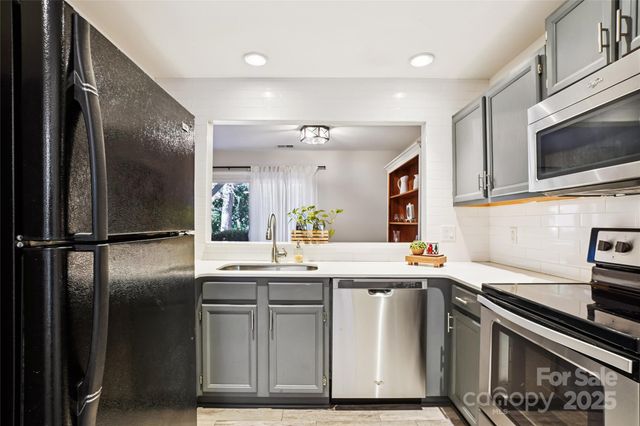 9208 Kings Canyon Drive, Charlotte, NC 28210