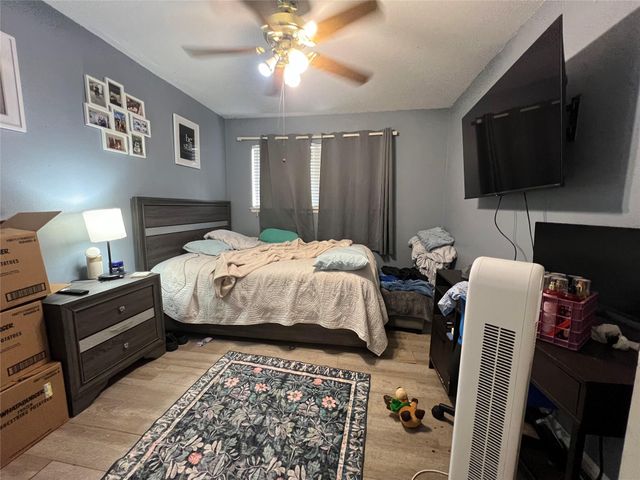 1021 Willow Oaks Circle, Pasadena, TX 77506