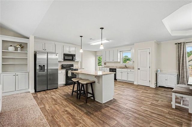 48 Robins Landing, Winder, GA 30680