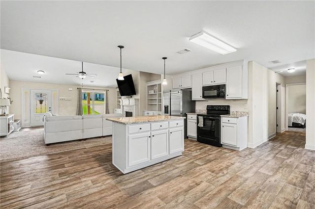 48 Robins Landing, Winder, GA 30680