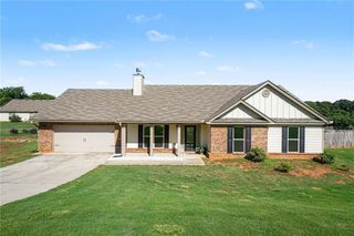 48 Robins Landing, Winder, GA 30680