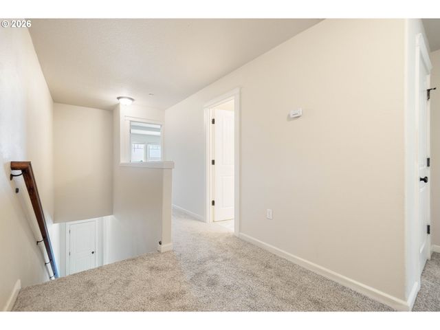 10012 Se OLD TOWN Ct, Happy Valley, OR 97086
