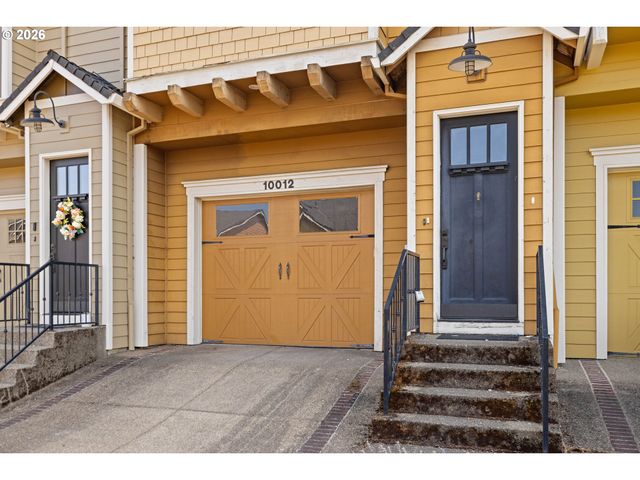 10012 Se OLD TOWN Ct, Happy Valley, OR 97086