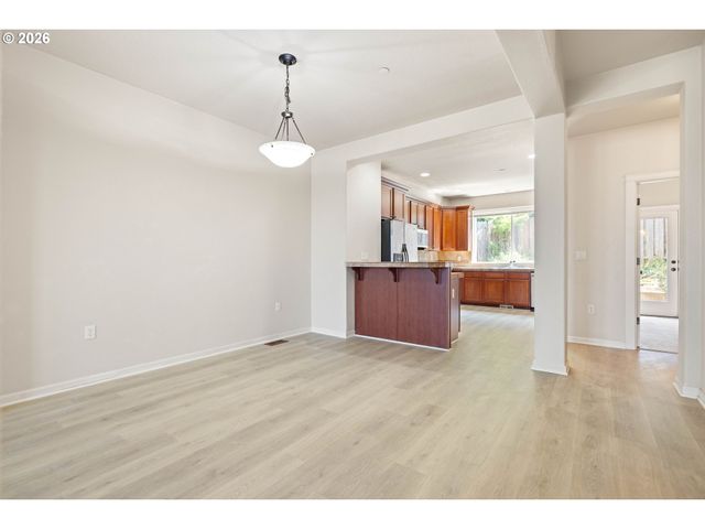 10012 Se OLD TOWN Ct, Happy Valley, OR 97086
