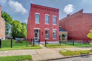 2743 Arsenal Street, St Louis, MO 63118