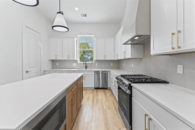 4125 De George Street, Houston, TX 77009