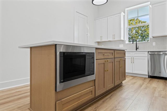 4125 De George Street, Houston, TX 77009