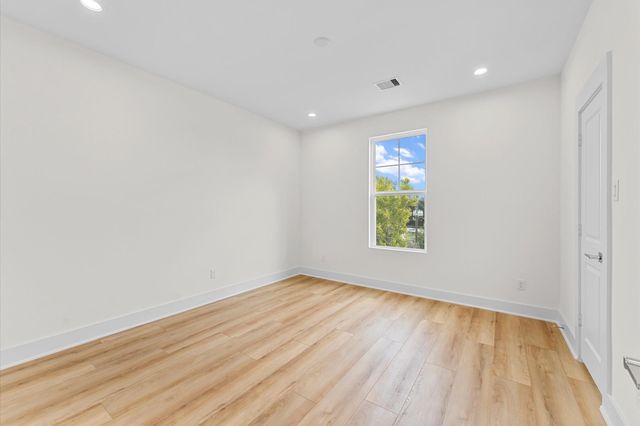 4125 De George Street, Houston, TX 77009