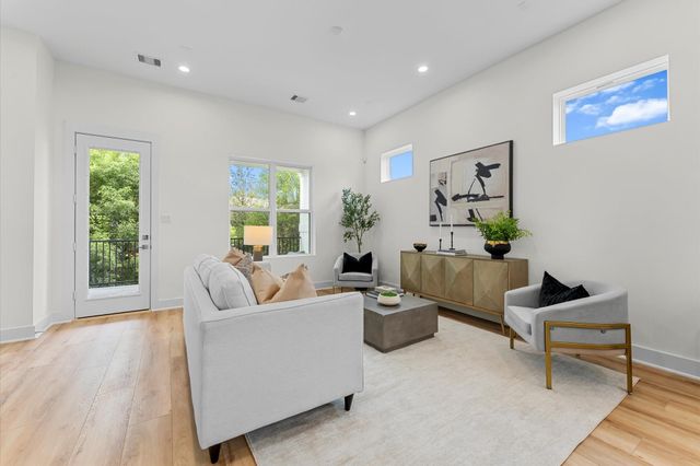 4125 De George Street, Houston, TX 77009