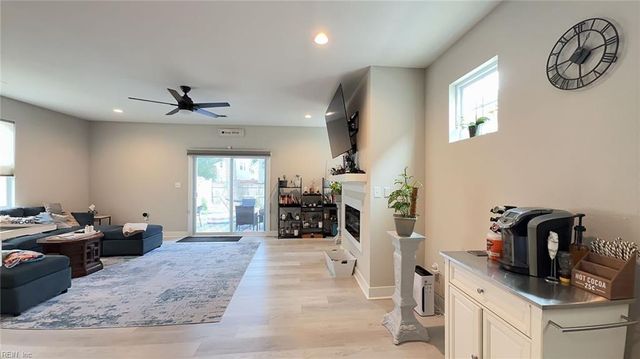 103 S Thalia RD, Virginia Beach, VA 23452