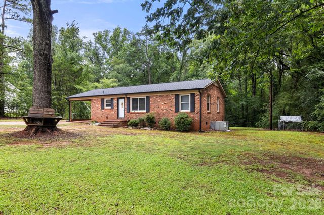 3104 University Drive, Lancaster, SC 29720