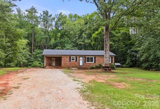 3104 University Drive, Lancaster, SC 29720