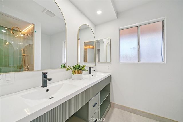 1500 Country Club, Riverside, CA 92506