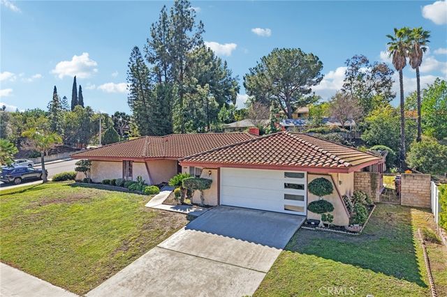 1500 Country Club, Riverside, CA 92506