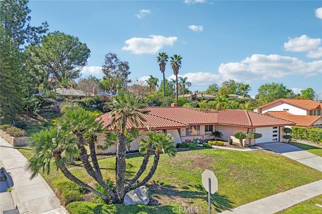 1500 Country Club, Riverside, CA 92506