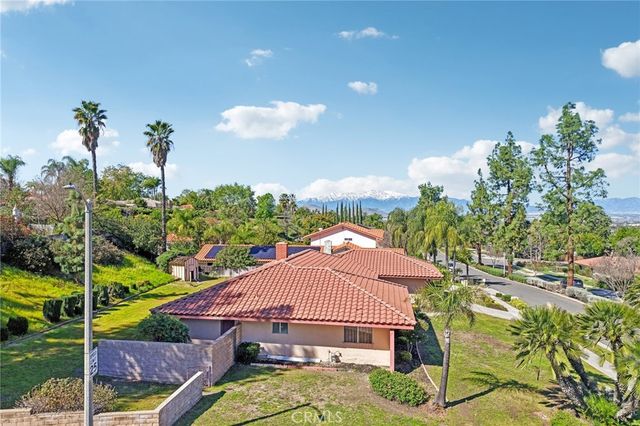 1500 Country Club, Riverside, CA 92506